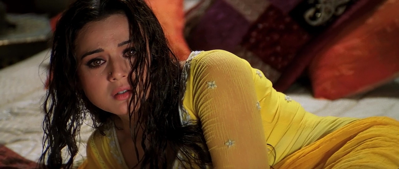 Preity Zinta in Veer Zaara