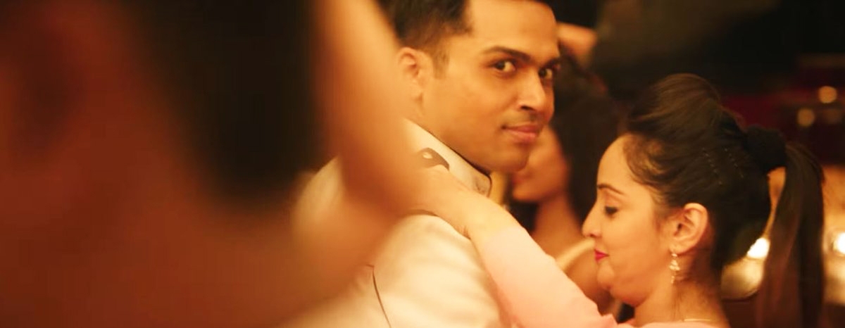 Karthi Kaatru Veliyidai