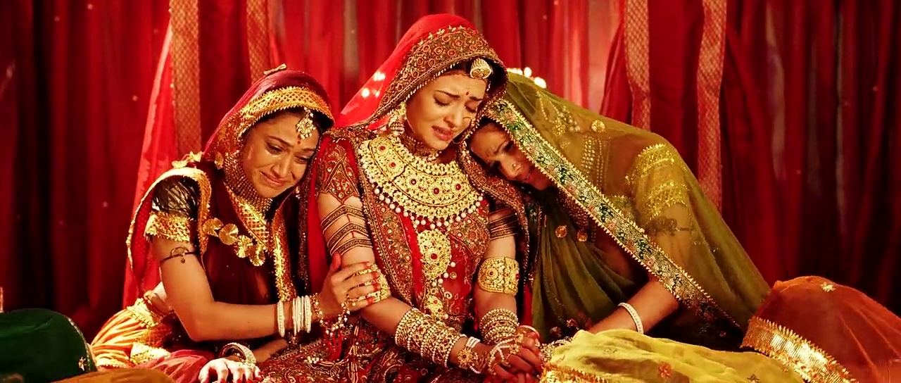 Aishwarya Rai Crying in Jodhaa Akbar