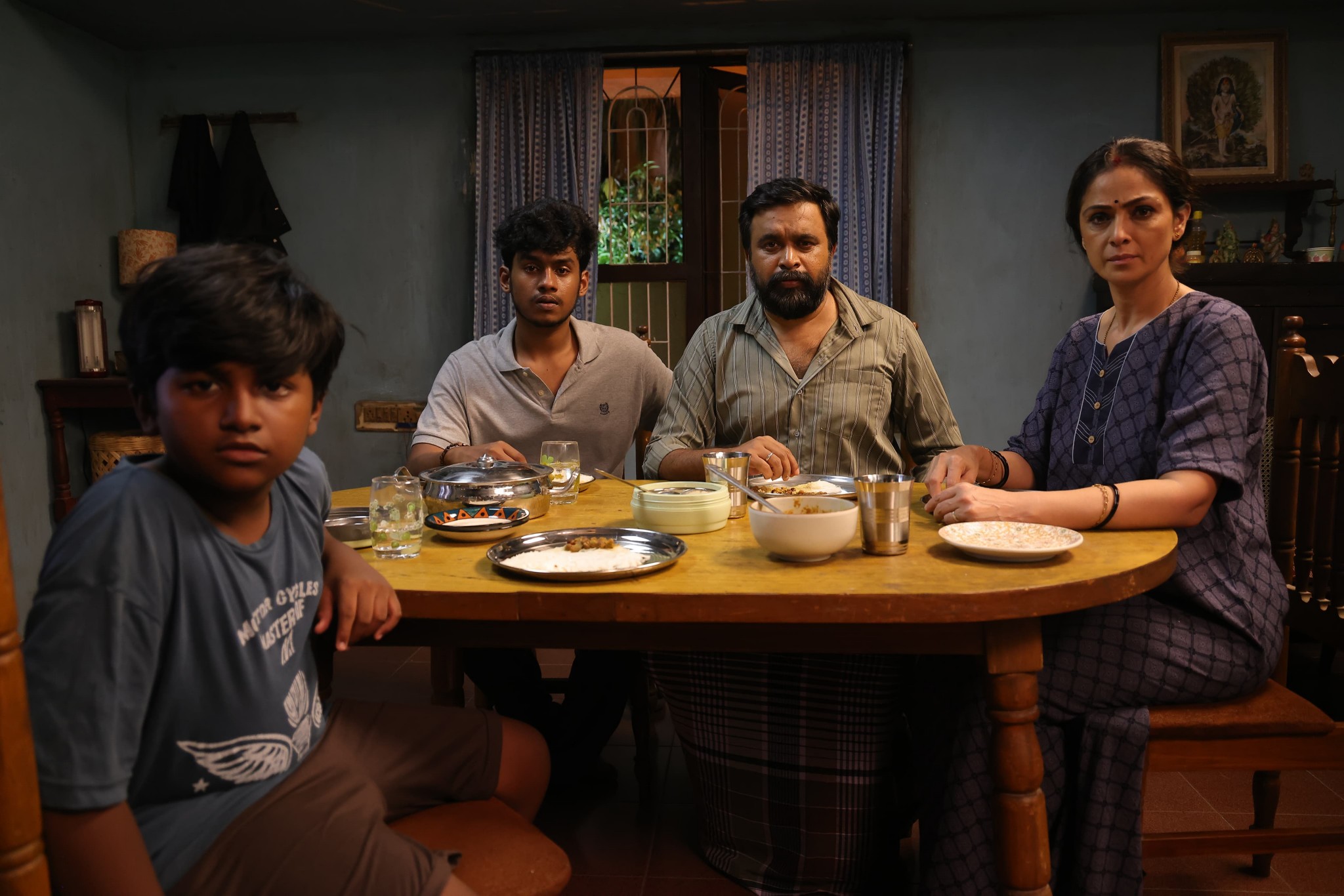 Tourist Family Film Review