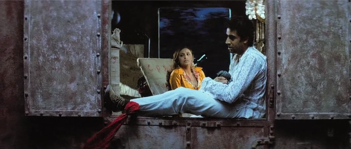 Bunty Aur Babli Abhishek Bachchan Rani Mukerji Train Scene